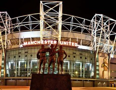 Manchester United để thua 10 trận trên sân nhà mùa này, sân Old Trafford đã hết thiêng với Quỷ Đỏ