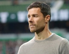 Chuyển nhượng 21-1: Real tiếp tục bị Xabi Alonso từ chối, Ten Hag có thể đến Dortmund?