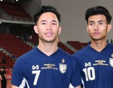 Vì sao anh em ruột Supachok - Suphanat lại khác họ?