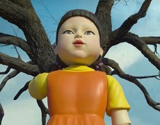 Búp bê chết chóc của Squid Game ra đời như thế nào