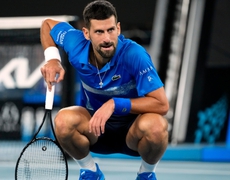 AUSTRALIAN OPEN 2025: Novak Djokovic bỏ cuộc trong sự ngỡ ngàng của khán giả tại Melbourne