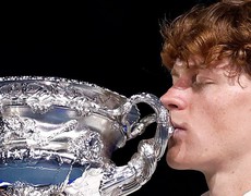 Jannik Sinner lần thứ 2 vô địch Australian Open