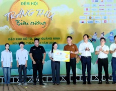 “Trăng thu biên cương” – Trung thu muộn mà ấm áp nơi đảo xa