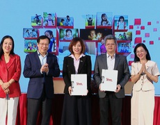 Ra mắt Quỹ từ thiện “Chạm yêu thương”: Hỗ trợ hơn 10 nghìn người trong năm 2025