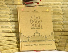 'Chợ Đồng Xuân - Không gian ký ức của Hà Nội': Nhật ký sống động về một biểu tượng của Thủ đô