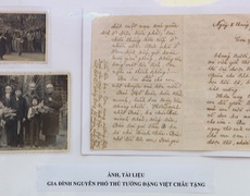 Những hiện vật xúc động về Bác Hồ 