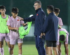 HLV Cristiano Roland chốt danh sách U17 Việt Nam dự vòng loại châu Á 2026