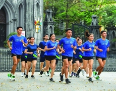 Giải chạy Standard Chartered Marathon Di Sản Hà Nội 2025 có số lượng VĐV quốc tế kỷ lục