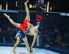 Lion Championship 28: Hà Thế Anh thua chóng vánh trước võ sĩ Trung Quốc