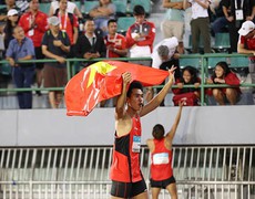 Điền kinh Việt Nam có cú đúp HCV ngày ra quân ở SEA Games 33