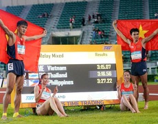 Khoành khắc phá kỷ lục SEA Games cùa 4 VĐV điền kinh Việt Nam
