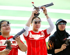 Trịnh Thu Vinh phá hai kỉ lục SEA Games ở nội dung 10 mét súng ngắn hơi nữ