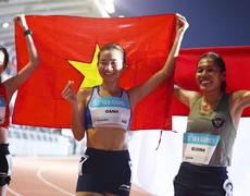 Nhật ký SEA Games 15/12: Điền kinh toả sáng, U22 Việt Nam vào chung kết