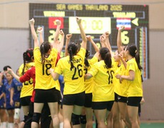 Khoảnh khắc bùng nổ của đội tuyển bóng ném nữ Việt Nam khi đánh bại Thái Lan để giành HCV