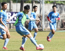 U22 Việt Nam tập chiến thuật đối đầu với U22 Malaysia