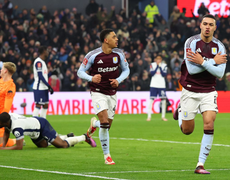 TIN BÓNG ĐÁ 10/2: Địa chấn ở Cúp FA, Liverpool tan mộng ăn 4 