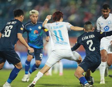 TIN THỂ THAO 24/2: Nam Định vươn lên dẫn đầu bảng xếp hạng sau vòng 14 V-League;  Xuân Son, Tấn Tài báo tin vui về quá trình hồi phục chấn thương