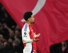 TIN BÓNG ĐÁ 3/2: Arsenal vùi dập Man City, MU thi đấu như mơ ngủ, Barca thu hẹp khoảng cách Real