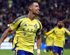 Ronaldo khẳng định bản thân xuất sắc nhất mọi thời đại, trong ngày chân sút người Bồ Đào Nha chào đón tuổi 40