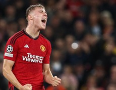 TIN CHUYỂN NHƯỢNG 7/2: Liverpool hỏi mua Guehi, West Ham săn đón Hojlund