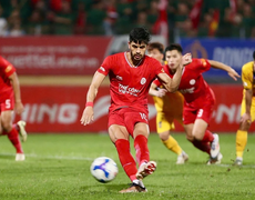 Thắng tối thiểu Sông Lam Nghệ An, Thể công Viettel vào top 3 V.League