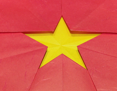 Origami cờ Tổ quốc – Phiên bản kỷ niệm 50 năm thống nhất đất nước