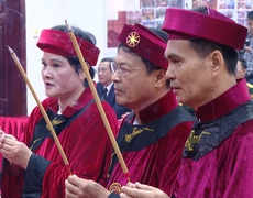 Cộng đồng người Việt tại Lào tưởng nhớ công đức tổ tiên