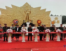 Tình đoàn kết đặc biệt Việt Nam - Lào mãi trường tồn