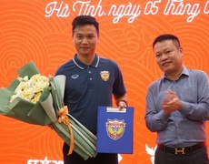 HLV Nguyễn Công Mạnh dẫn dắt Hồng Lĩnh Hà Tĩnh mùa giải V-League 2025/26