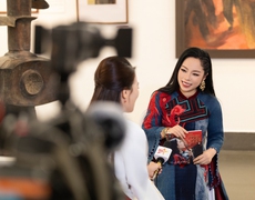 Tiêu điểm văn hóa: Vẻ đẹp lấp lánh của Âm nhạc Cách mạng qua Album mới của Nghệ sĩ Trịnh Minh Hiền 