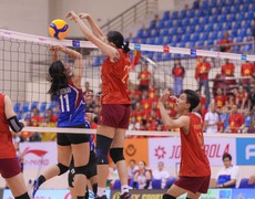 Bóng chuyền nữ Việt Nam thắng áp đảo Philippines trên sân nhà ở chặng 2 SEA V.League 2025