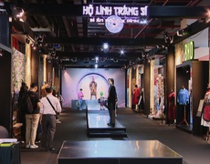 “Chạm” vào văn hóa cổ xưa trong không gian triển lãm đặc biệt của đoàn phim “Hộ linh tráng sĩ”