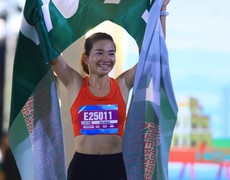 Nguyễn Thị Oanh lần thứ 4 liên tiếp vô địch giải bán marathon quốc tế