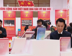 Lan tỏa giá trị lịch sử từ triển lãm về các kỳ Đại hội của Đảng