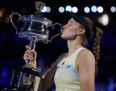 Bản tin KICK OFF Thể thao ngày 1/2: Rybakina lần đầu vô địch giải quần vợt Australia mở rộng