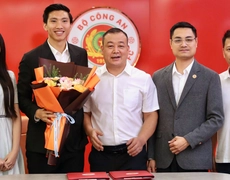 Văn Hậu quyết tâm giành danh hiệu quốc tế cùng CLB Công an Hà Nội