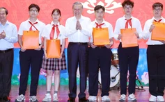 Tổng Bí thư Tô Lâm: Thúc đẩy chuyển đổi số trong trường học, không để học sinh nào bị bỏ lại phía sau