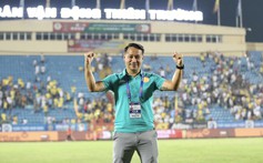 Nam Định 'lên đời' với HLV Vũ Hồng Việt