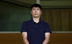 Hơn nửa đội hình với 2 cầu thủ nhập tịch vắng mặt trong trận đấu lớn của HLV Kim Sang Sik