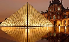 Bảo tàng Louvre đóng cửa: Khủng hoảng từ bên trong hay áp lực từ đám đông?