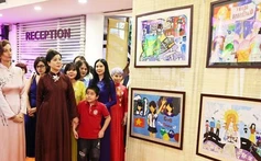 Phu nhân Tổng Bí thư Tô Lâm và Tổng Giám đốc UNESCO Audrey Azoulay dự Triển lãm "Chúng tôi CÓ THỂ"