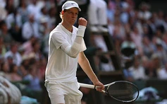 Jannik Sinner vượt mặt Djokovic và Federer, lập kỷ lục đặc biệt ở tuổi 23