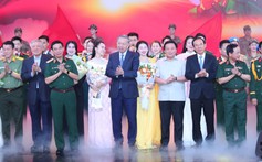 Tổng Bí thư Tô Lâm dự giao lưu nghệ thuật “Khắc ghi lời Bác - vang nhịp quân hành”