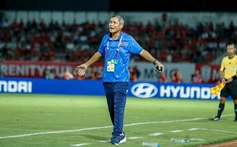 HLV Mai Đức Chung: 'Người giữ lửa' của đội tuyển nữ Việt Nam