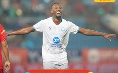 Thép Xanh Nam Định thắng ngược trên sân nhà; tân binh V-League đứng đầu BXH với thành tích ấn tượng