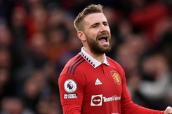 Tin nóng bóng đá sáng 1/4: MU thưởng Shaw hợp đồng mới, PSG gửi tối hậu thư đến Messi