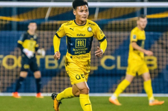 Khi Pau FC lâm nguy, Quang Hải vẫn bị gạt ra rìa