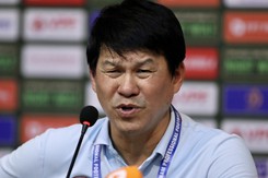 Cảnh cáo và phạt 10 triệu HLV Vũ Tiến Thành vì liên tục phát ngôn ‘sốc’, chê V-League