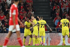 Lukaku thông nòng, Inter đánh bại Benfica để đặt một chân vào bán kết C1
