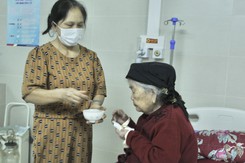 Cần theo dõi sát tình hình dịch Covid-19 để có ứng phó kịp thời